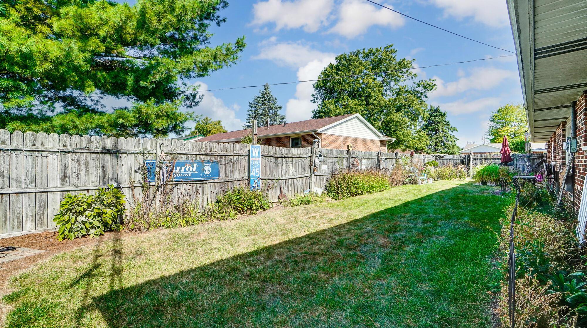 5429 West Ridgewood Road Springfield, OH 45503 - Photo 31 of 36 030