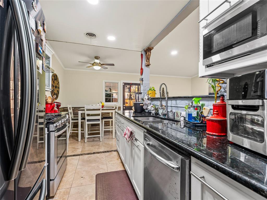 8616 Flicker Lane Dallas, TX 75238 - Photo 13 of 27