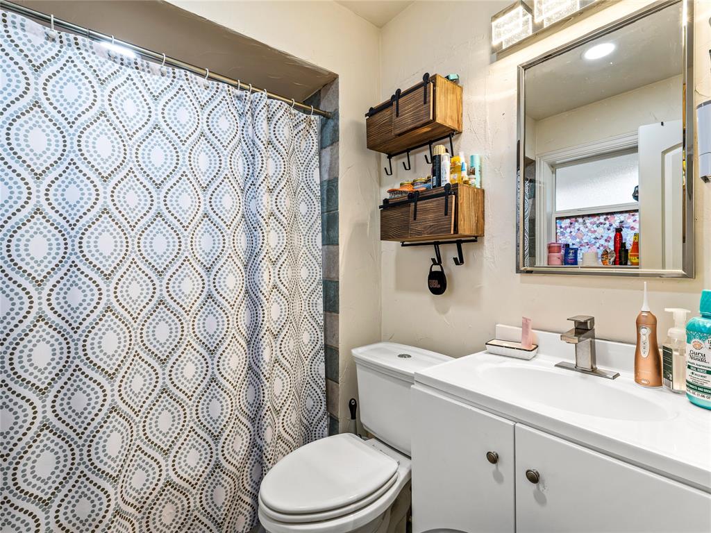 8616 Flicker Lane Dallas, TX 75238 - Photo 18 of 27