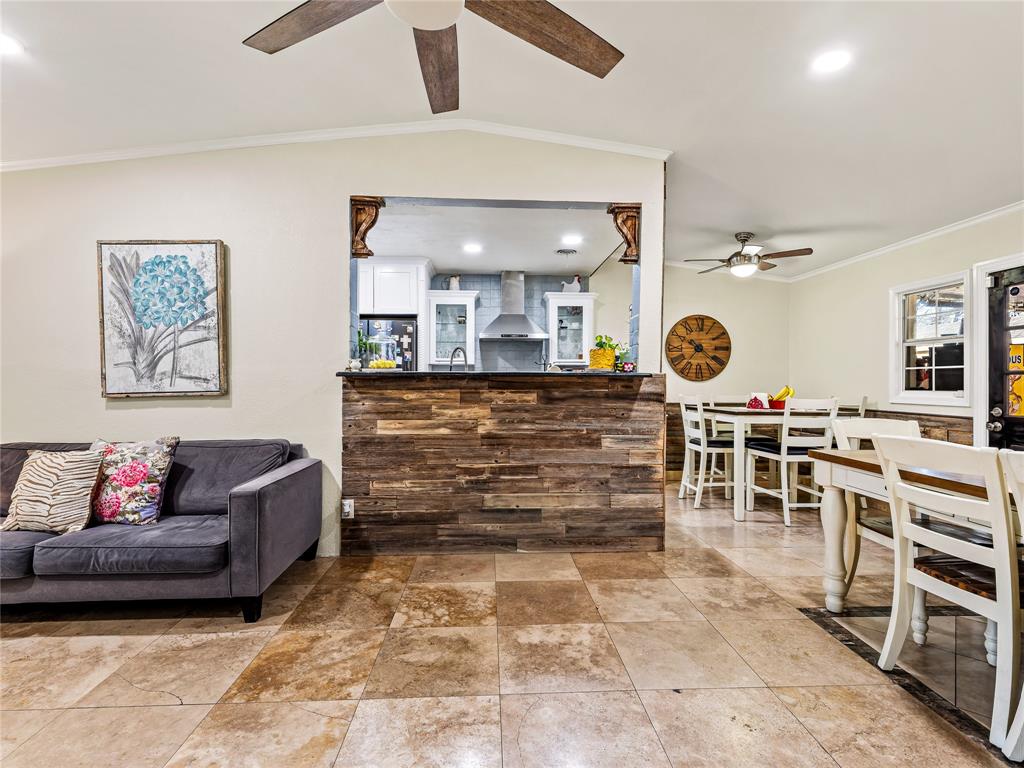 8616 Flicker Lane Dallas, TX 75238 - Photo 10 of 27