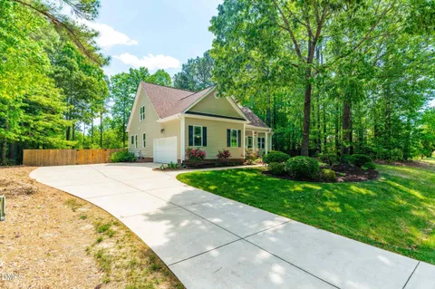 $315,000 | 190 Willow Ridge Drive, Louisburg, NC 27549