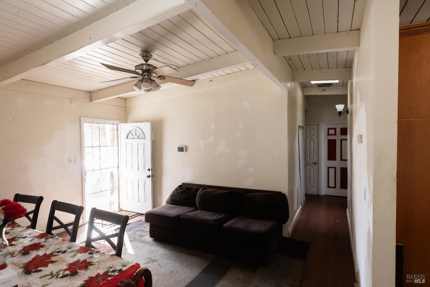 1500 Harrison Street Fairfield, CA 94533 - Photo 14 of 24 a living room with furniture and a window