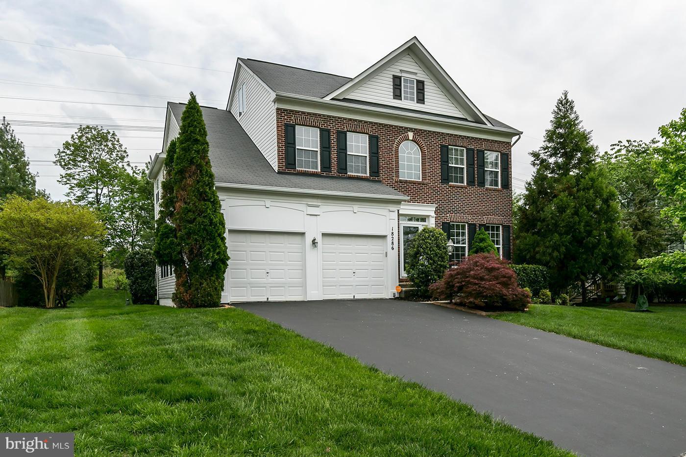 18286 Maple Spring Court Leesburg, VA 20176 - Photo 2 of 30 Exterior (Front)