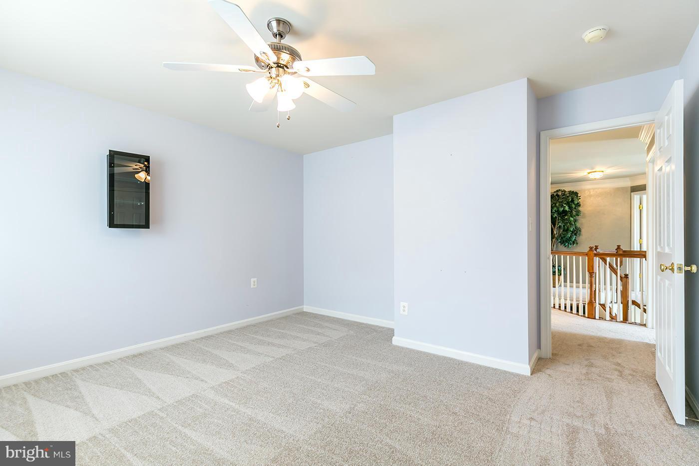 18286 Maple Spring Court Leesburg, VA 20176 - Photo 20 of 30 Bedroom