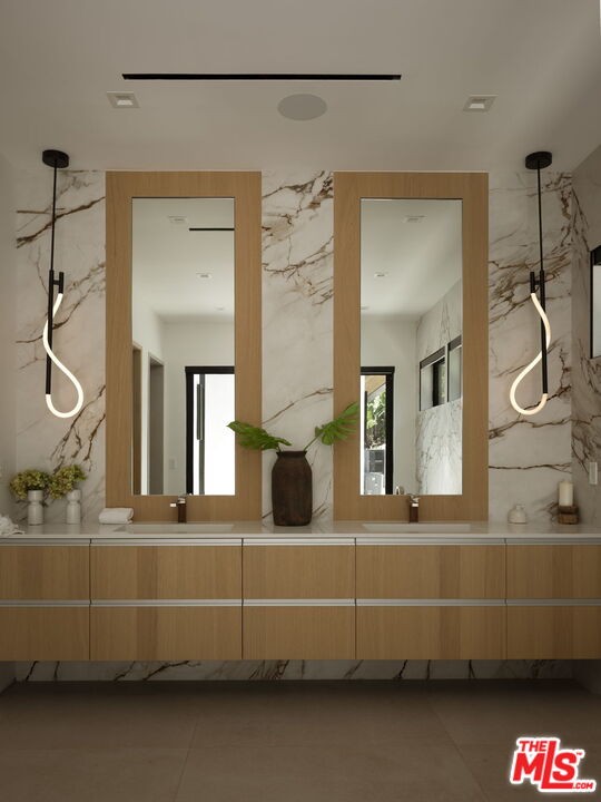 29800 Cuthbert Road Malibu, CA 90265 - Photo 15 of 39