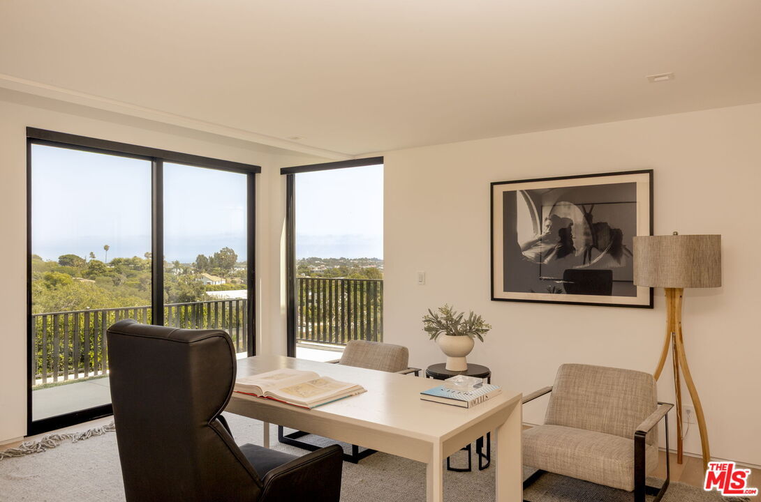 29800 Cuthbert Road Malibu, CA 90265 - Photo 19 of 39