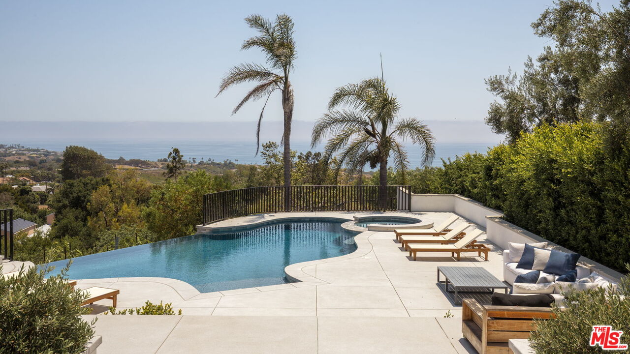 29800 Cuthbert Road Malibu, CA 90265 - Photo 26 of 39