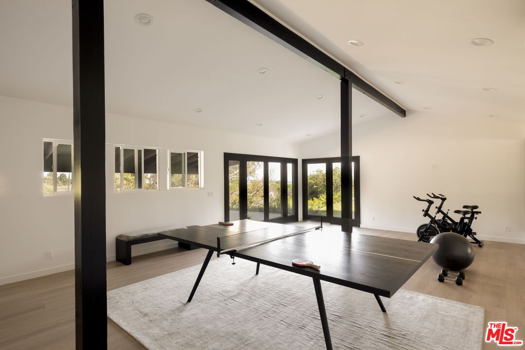 29800 Cuthbert Road Malibu, CA 90265 - Photo 28 of 39