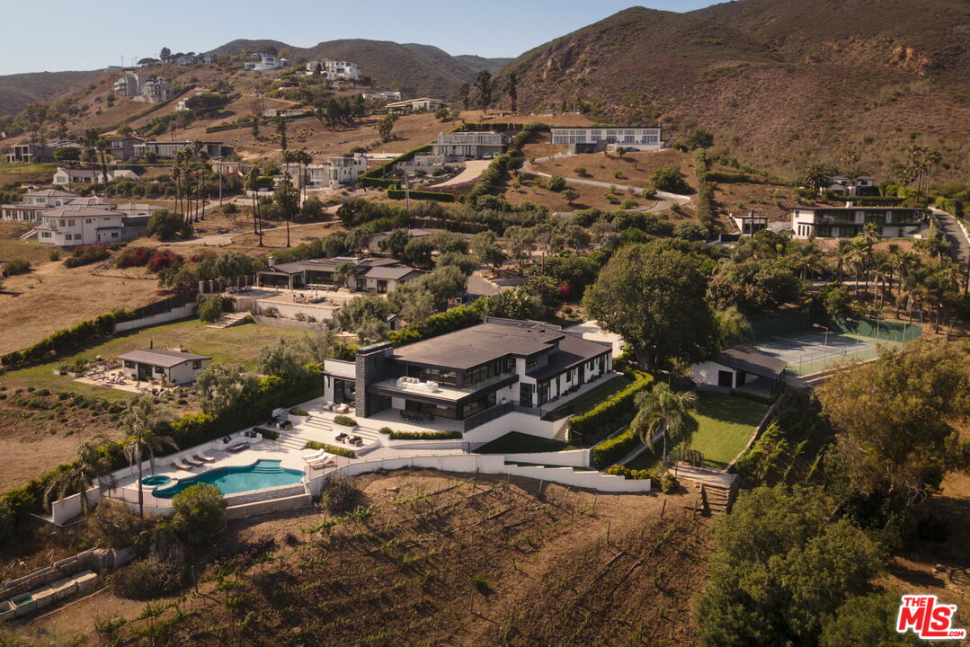 29800 Cuthbert Road Malibu, CA 90265 - Photo 31 of 39