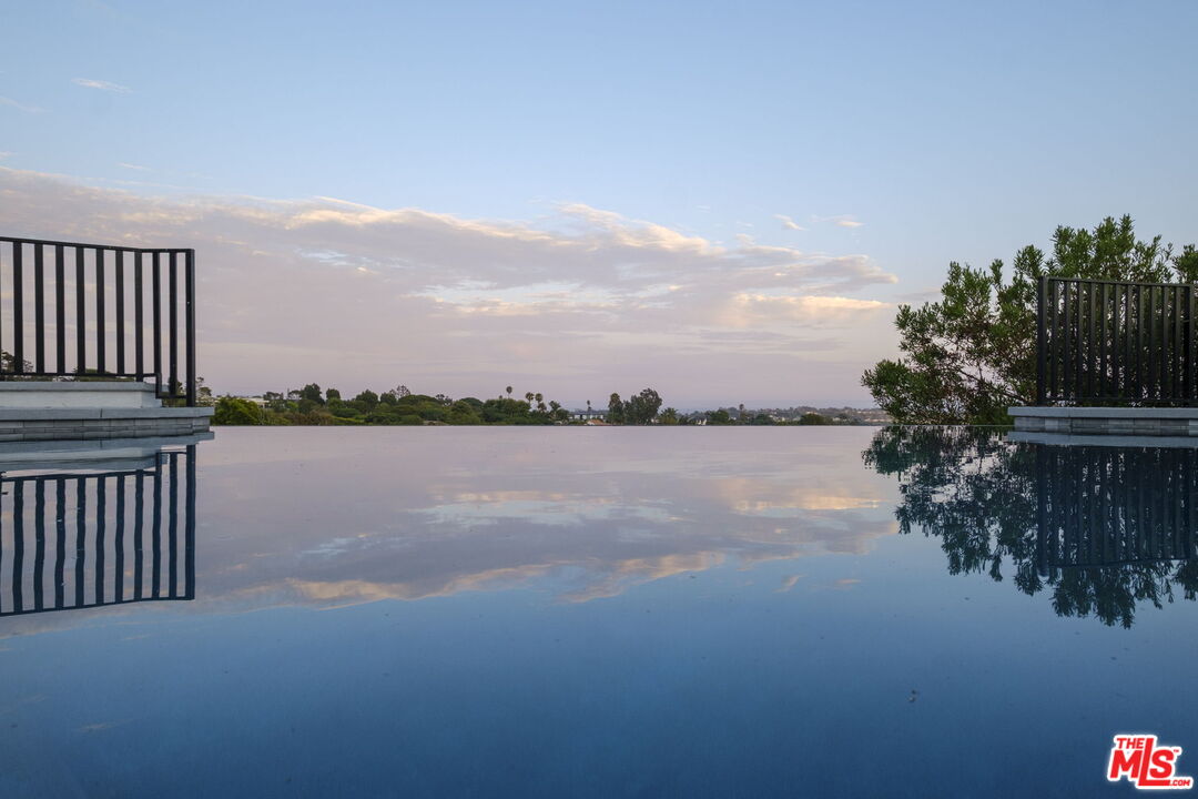 29800 Cuthbert Road Malibu, CA 90265 - Photo 36 of 39