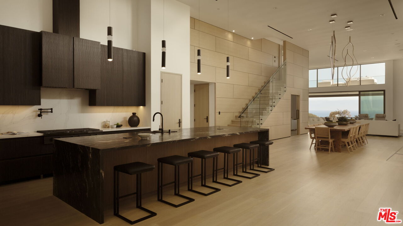 29800 Cuthbert Road Malibu, CA 90265 - Photo 4 of 39