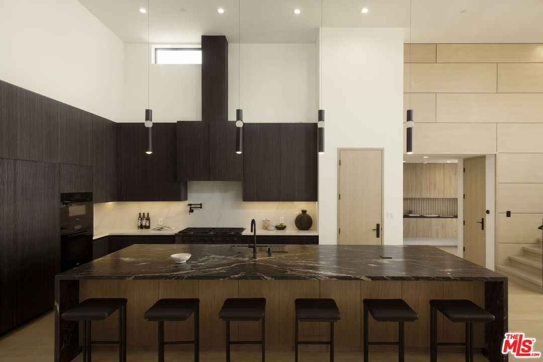 29800 Cuthbert Road Malibu, CA 90265 - Photo 5 of 39