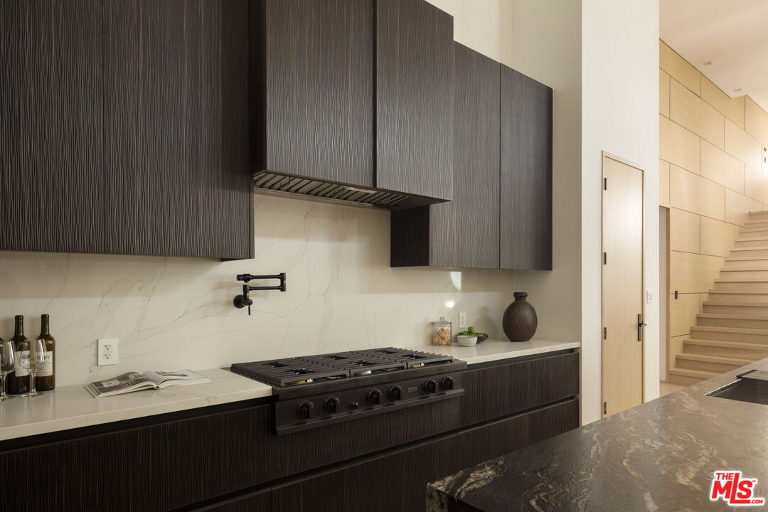 29800 Cuthbert Road Malibu, CA 90265 - Photo 6 of 39