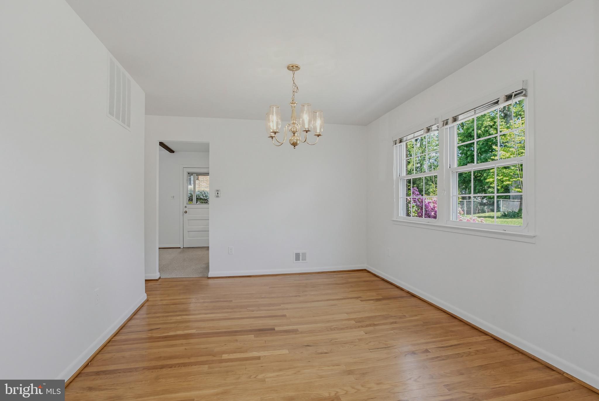 2827 Vixen Lane Silver Spring, MD 20906 - Photo 11 of 40