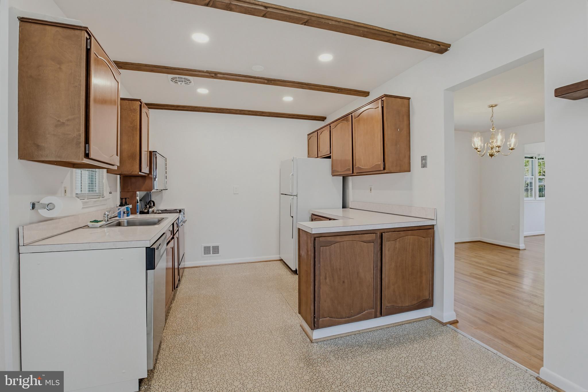 2827 Vixen Lane Silver Spring, MD 20906 - Photo 16 of 40