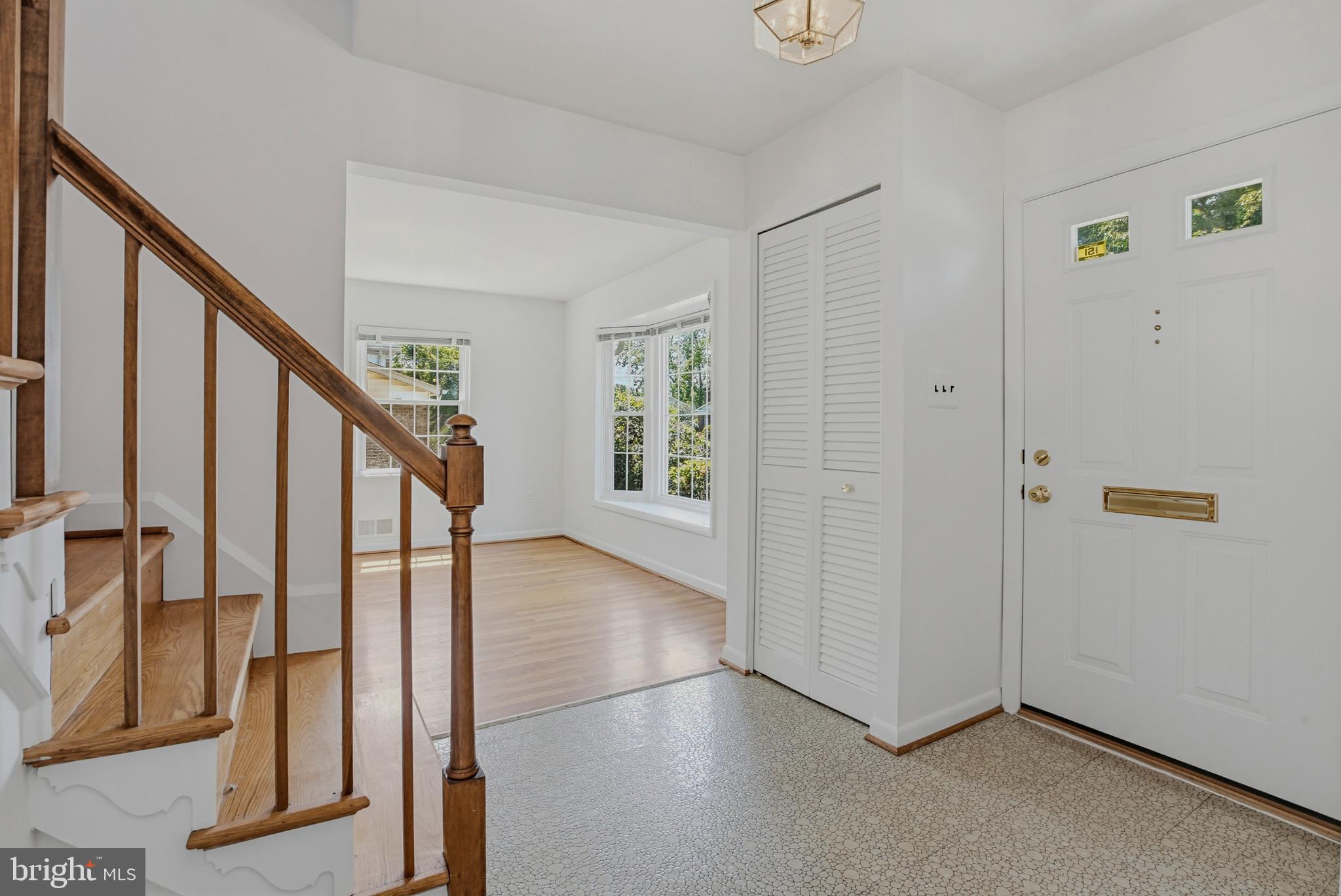 2827 Vixen Lane Silver Spring, MD 20906 - Photo 6 of 40