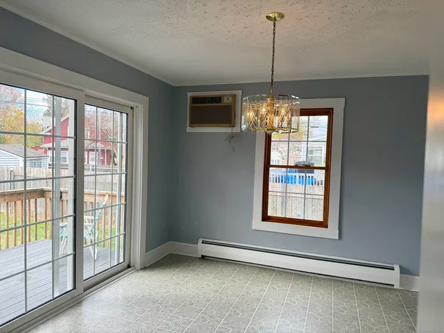 $289,900 | 73 Walnut Street, East Hartford, CT 06108