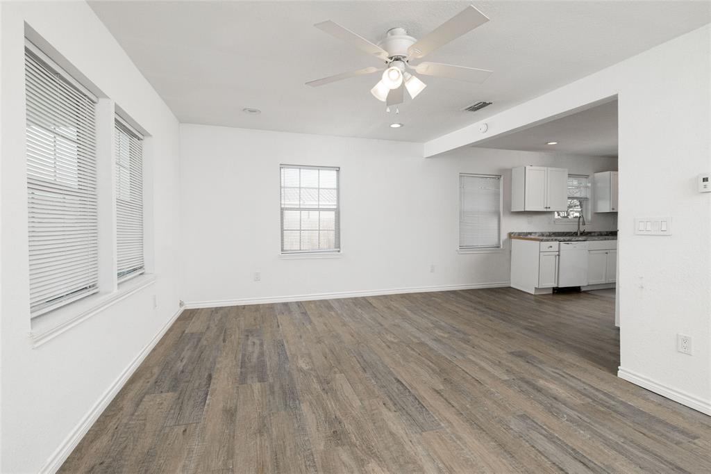 205 Highway 101 Chico, TX 76431 - Photo 10 of 29 Let the sunshine in! 4 windows.