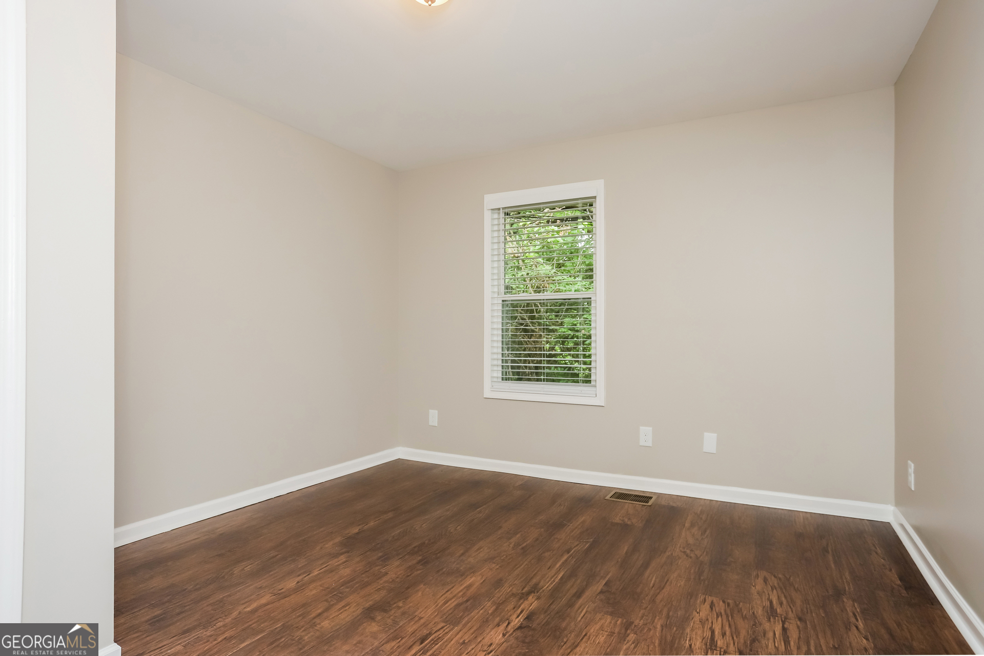 108 Burch Road Woodstock, GA 30188 - Photo 11 of 16