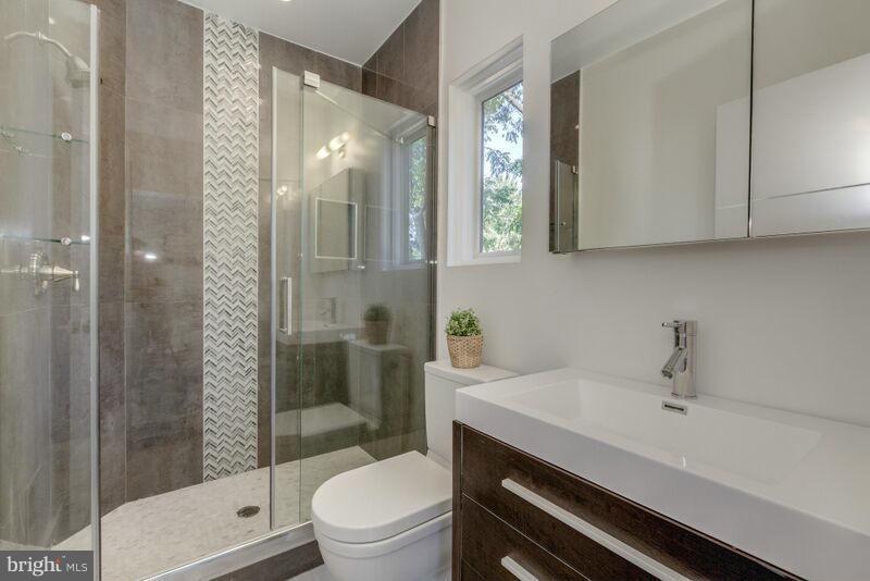 2 Russell Road, Unit NONE Cabin John, MD 20818 - Photo 20 of 29 Bath