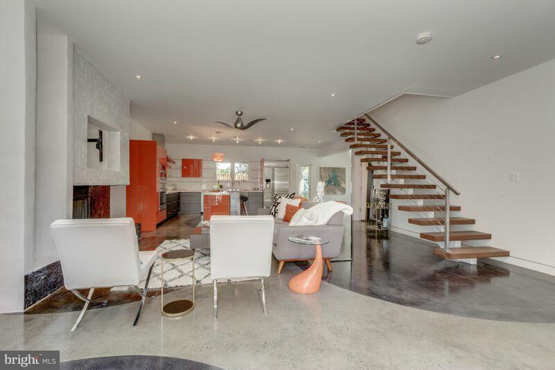 2 Russell Road, Unit NONE Cabin John, MD 20818 - Photo 4 of 29 Interior