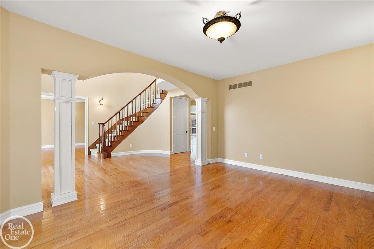877 Quarry Drive Rochester Hills, MI 48306 - Photo 42 of 86