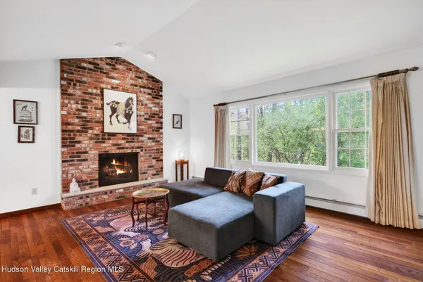$689,000 | 35 Cedar Ridge Road, Stone Ridge, NY 12484