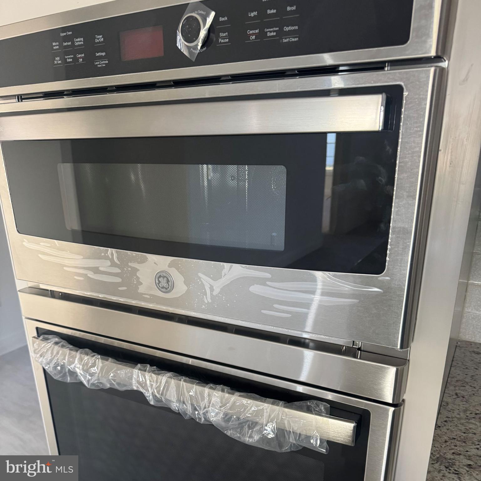 4 Samarpan Court Hightstown, NJ 08520 - Photo 37 of 39 a close view of stove