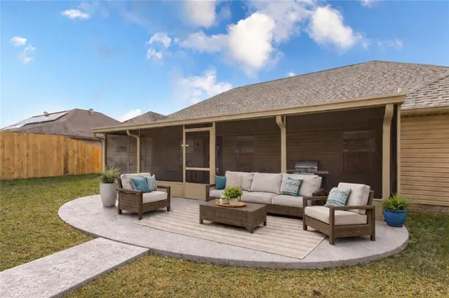 $319,000 | 41128 Berry Ridge Drive, Ponchatoula, LA 70454