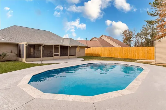 $319,000 | 41128 Berry Ridge Drive, Ponchatoula, LA 70454