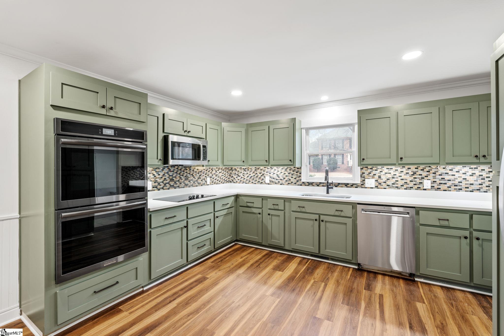 118 Nightingale Lane Greenville, SC 29607 - Photo 11 of 29