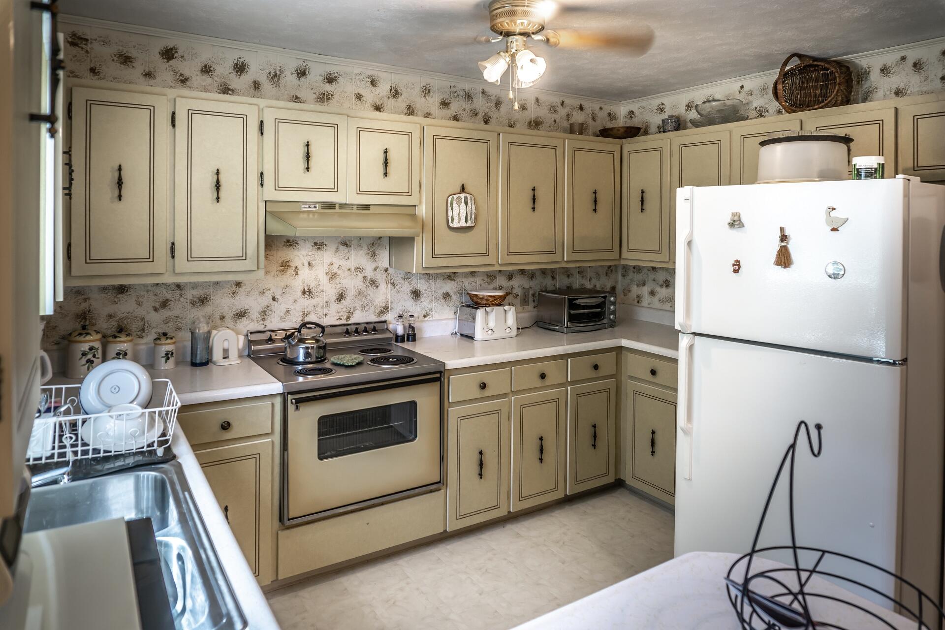 701 Carson Street, Unit 12 Greeneville, TN 37743 - Photo 22 of 73 701CarsonG_024