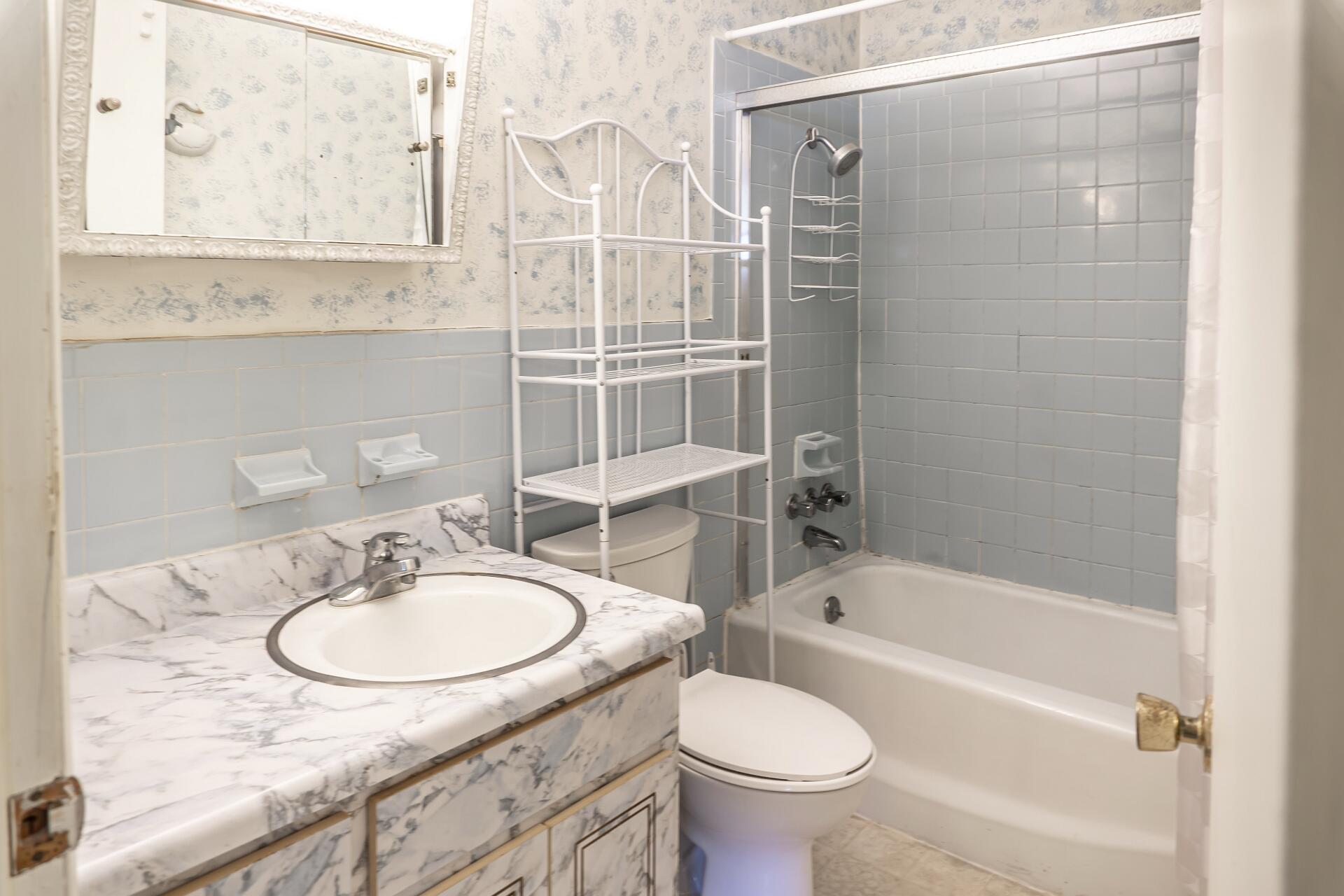 701 Carson Street, Unit 12 Greeneville, TN 37743 - Photo 39 of 73 701CarsonG_042