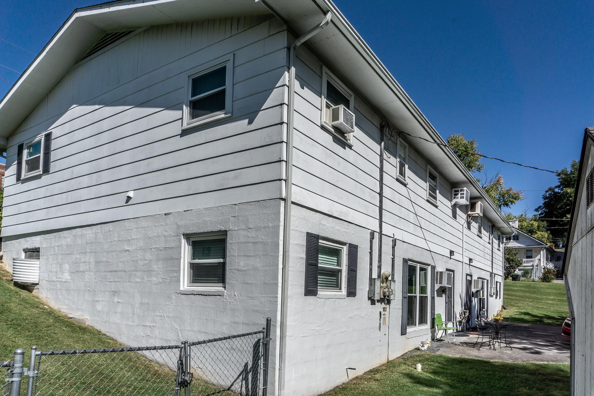 701 Carson Street, Unit 12 Greeneville, TN 37743 - Photo 63 of 73 701CarsonG_076