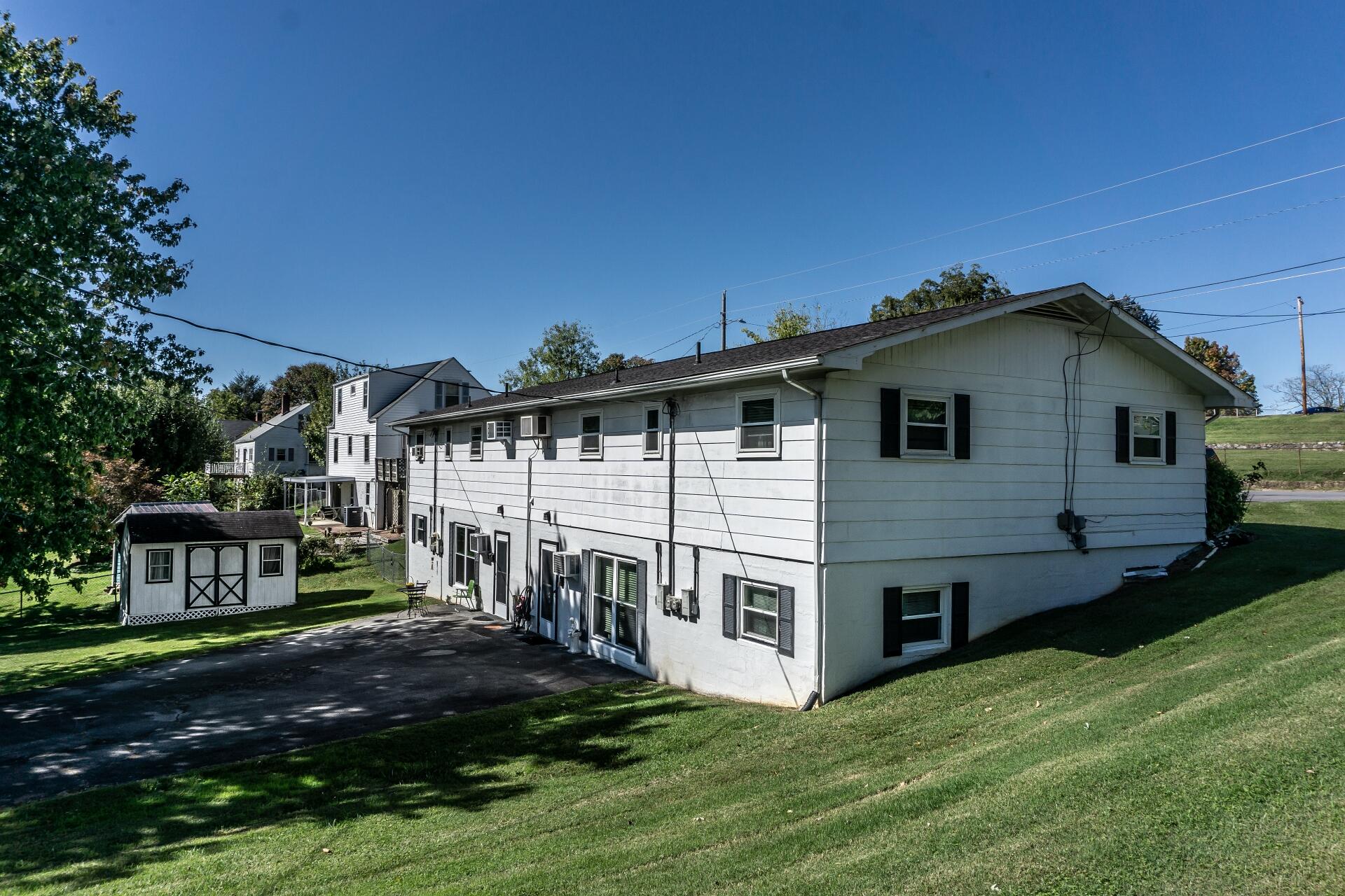 701 Carson Street, Unit 12 Greeneville, TN 37743 - Photo 64 of 73 701CarsonG_077