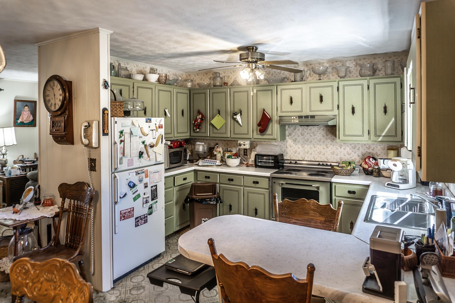 701 Carson Street, Unit 12 Greeneville, TN 37743 - Photo 10 of 73 701CarsonG_010