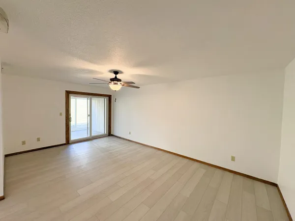 $137,500 | 607 19th Street Northwest, Unit 16, Rochester, MN 55901