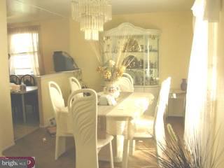 11727 Lockart Road Philadelphia, PA 19116 - Photo 3 of 6 Gallery Image 3