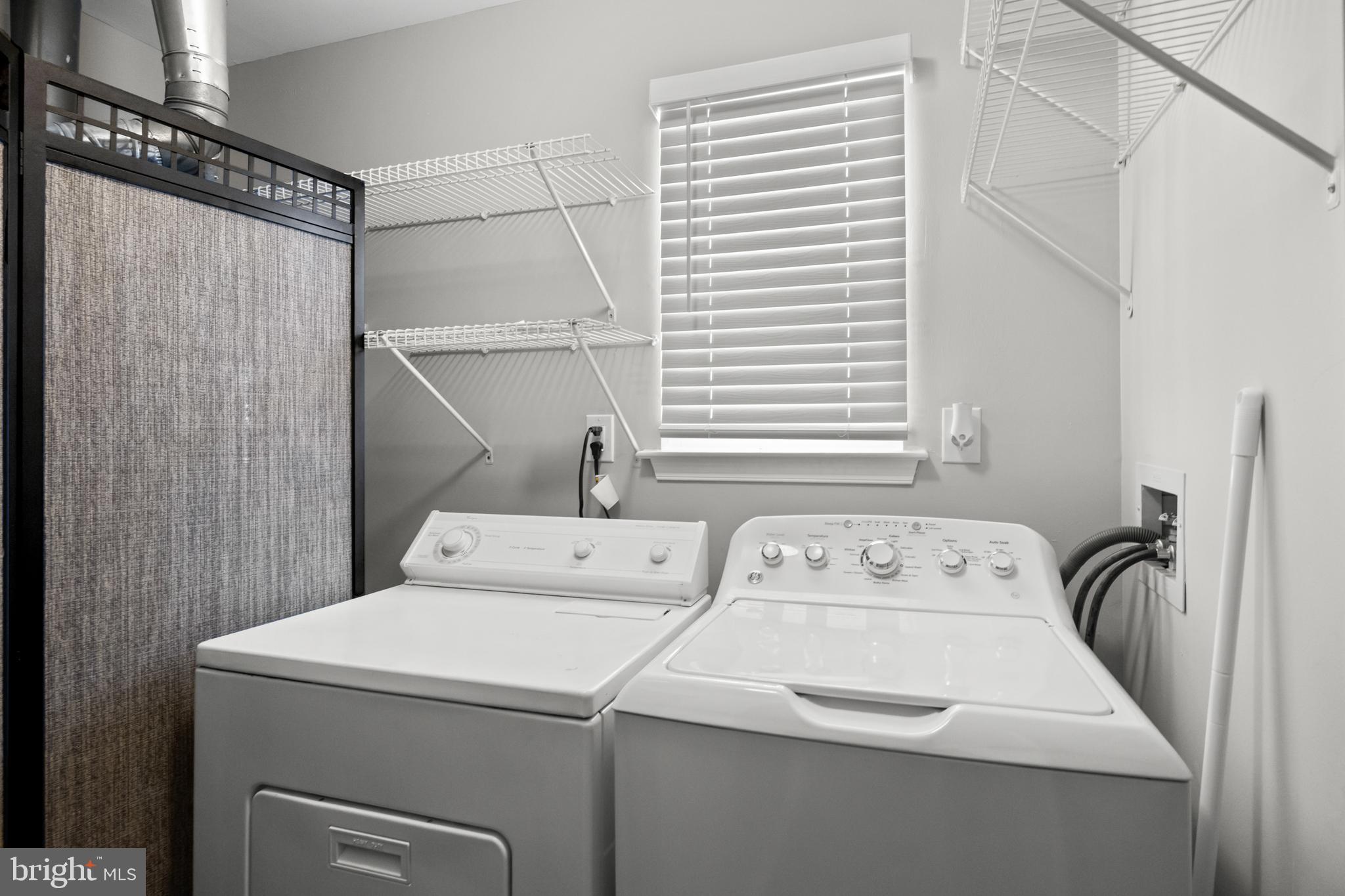 1401 Wharton Road Mount Laurel, NJ 08054 - Photo 18 of 31 a utility room with dryer and washer