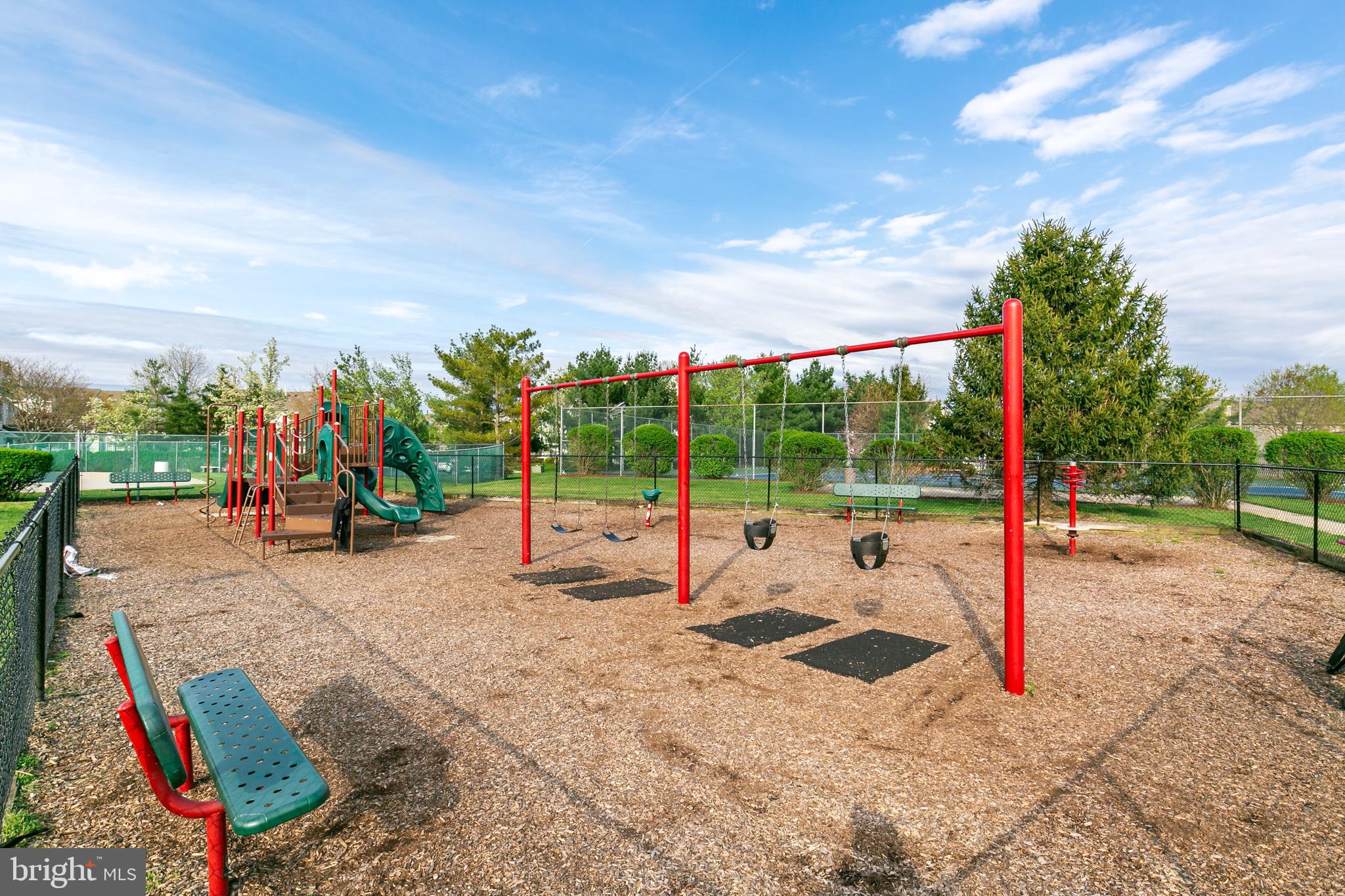 1401 Wharton Road Mount Laurel, NJ 08054 - Photo 26 of 31 a view of a entertaining space