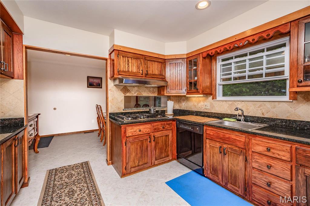905 Buckley Road St. Louis, MO 63125 - Photo 9 of 35 Gallery Image 9