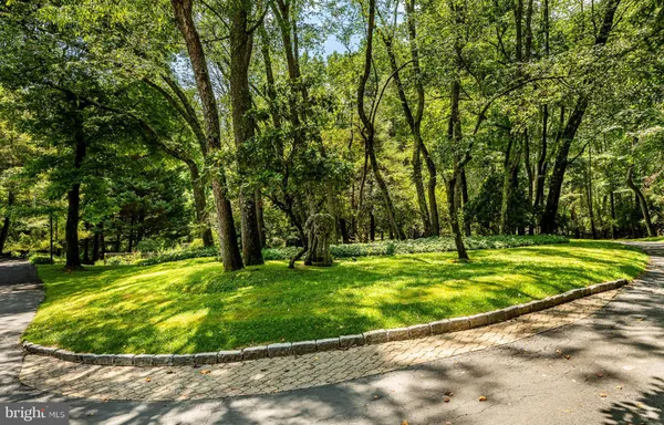 $3,175,000 | 7 Bittersweet Drive, West Chester, PA 19382