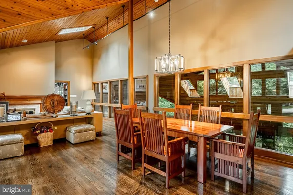 $3,175,000 | 7 Bittersweet Drive, West Chester, PA 19382