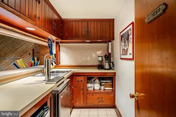 $3,175,000 | 7 Bittersweet Drive, West Chester, PA 19382
