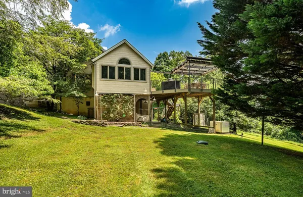 $3,175,000 | 7 Bittersweet Drive, West Chester, PA 19382