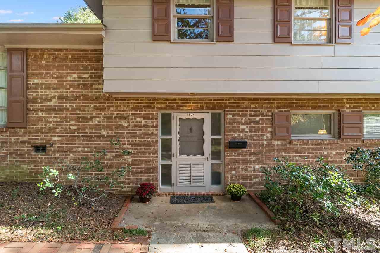 1704 Dixie Trail Raleigh, NC 27607 - Photo 2 of 30