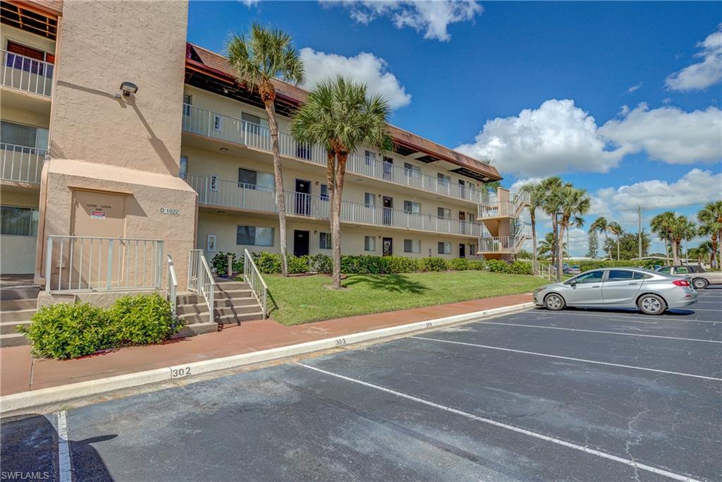 1022 Manatee Road, Unit D306 Naples, FL 34114 - Photo 3 of 35