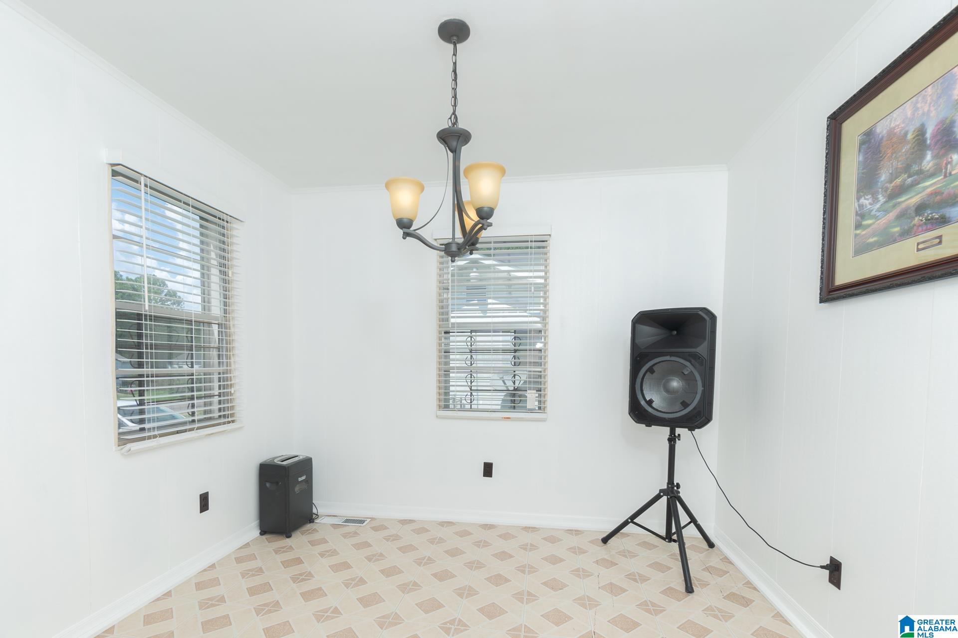253 20th Street Southwest Birmingham, AL 35211 - Photo 7 of 23