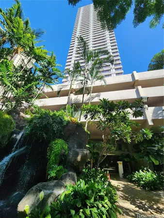 $3,700 | 343 Hobron Lane, Unit 2901, Honolulu, HI 96815