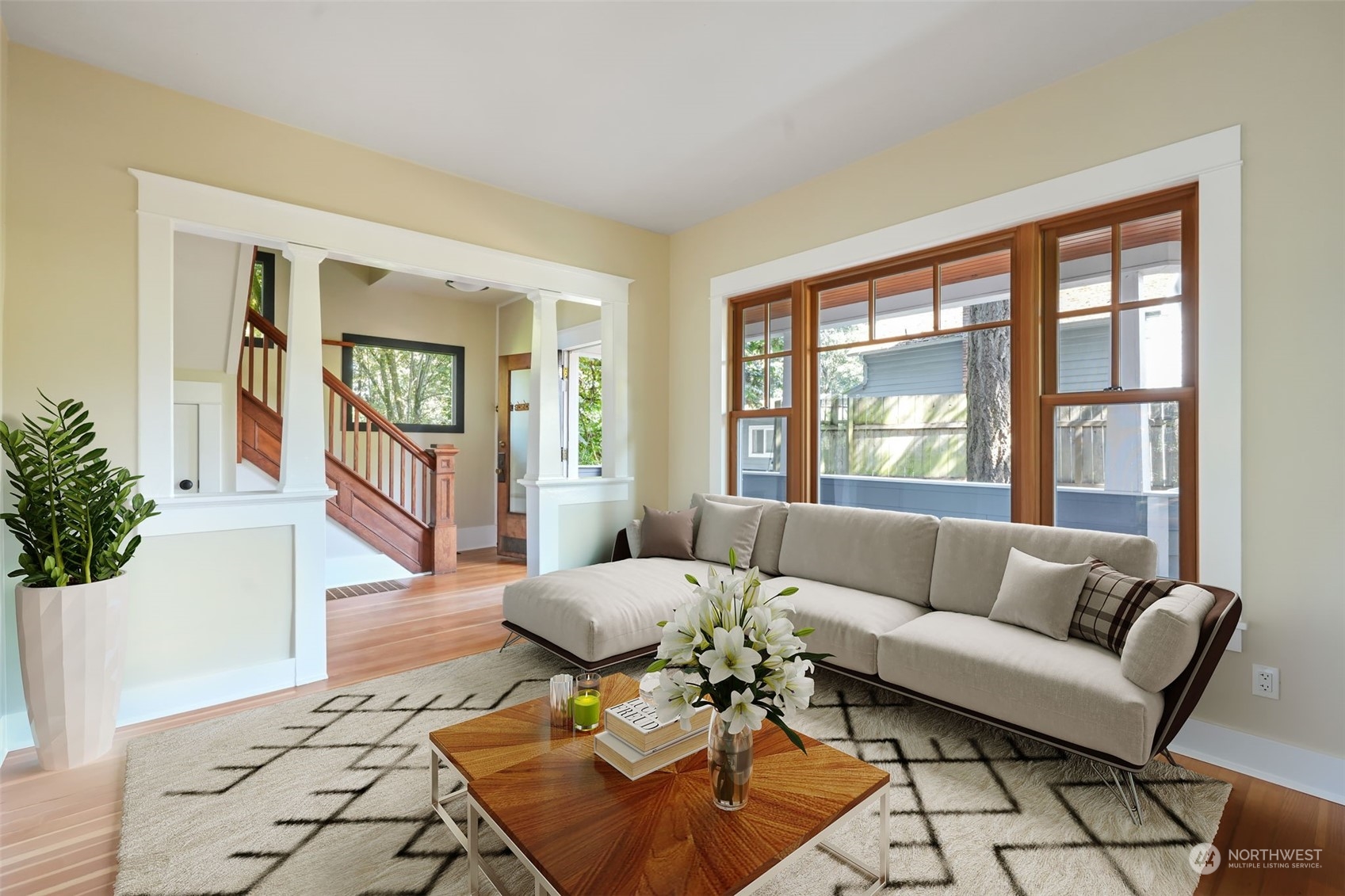 1702 North Pine Street Tacoma, WA 98406 - Photo 12 of 27 a living room with furniture and a potted plant